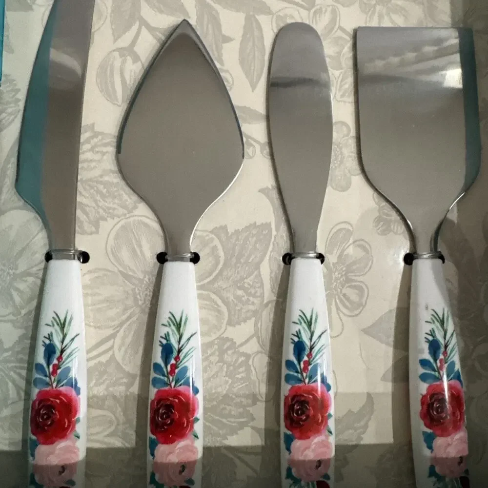 Pioneer Woman 4 PC Cheese Knife Spreader Set Wishful Winter Floral Pattern, NEW